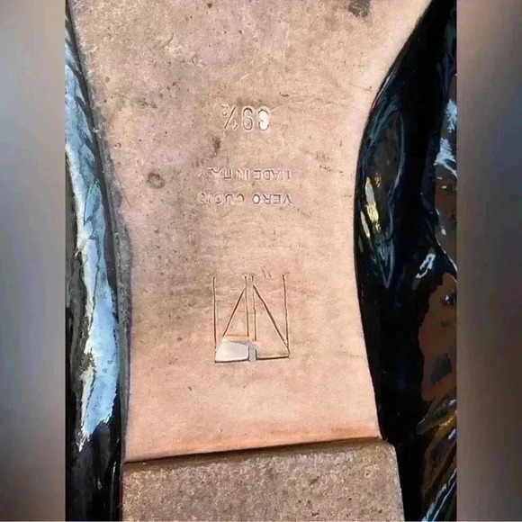 Tamara Mellon Black Patent Stow Loafer Flats 39 1/2 - Picture 5 of 6